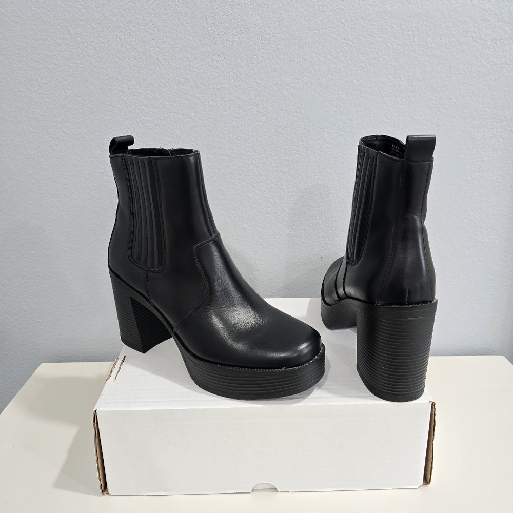 House of Harlow 1960 Hawthorne Ankle Boot